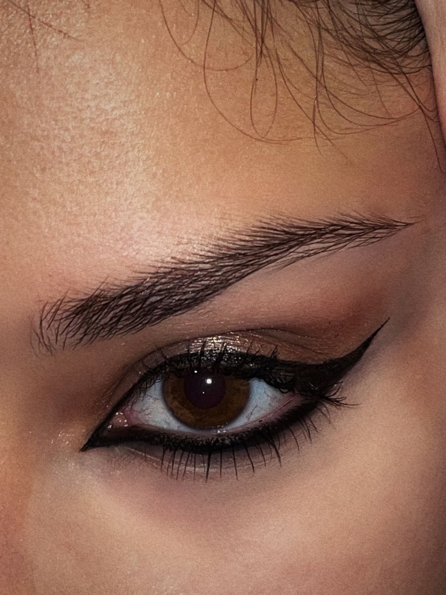 Doe Eyes in 3 Steps: Liner, Lashes, and a White Waterline