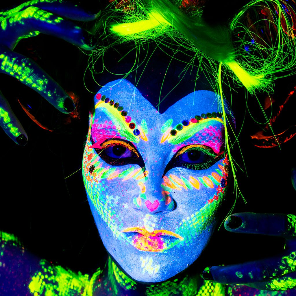 Why Neon Makeup Wins Party Night 2026